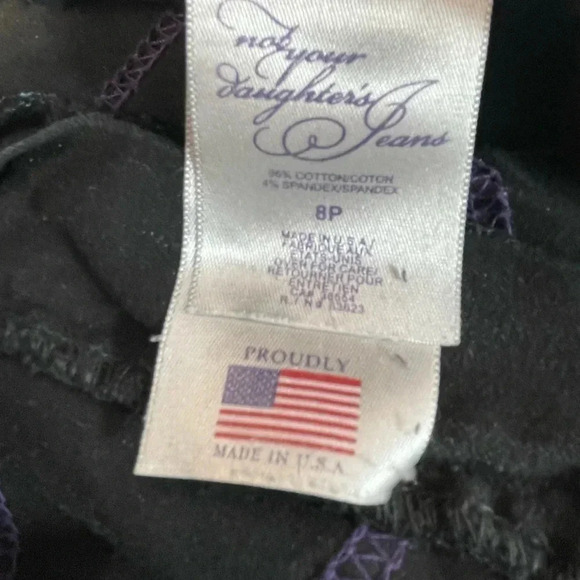 NYDJ Black Bootcut Lift Tuck Size 8P - Picture 9 of 9